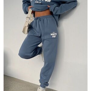 White Fox Offstage Sweatpants Ocean size XS